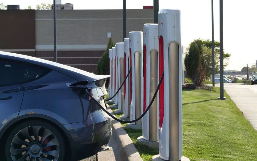 EV Charger Dubai Smart Charging Station