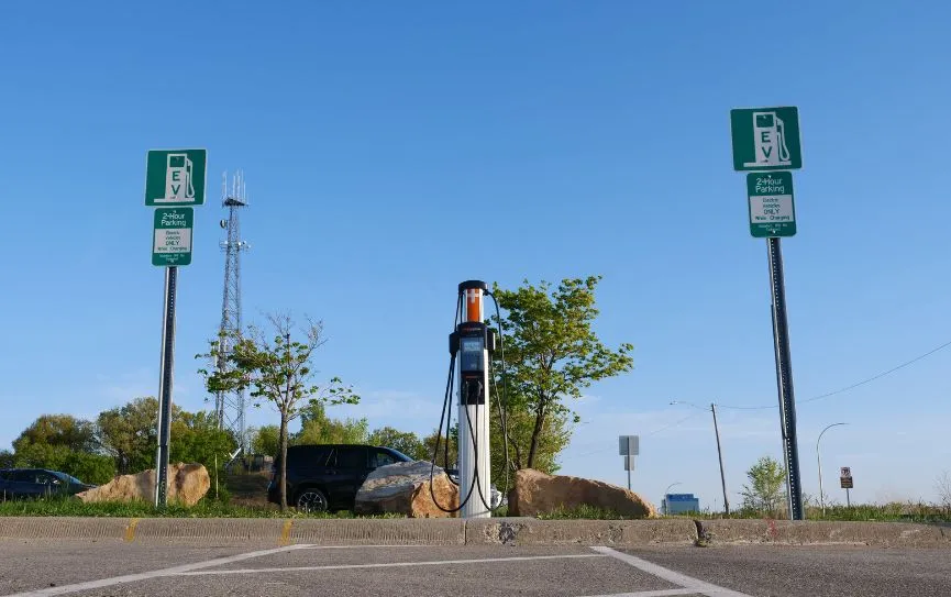 DC Fast Charging Station Installation in Dubai for Electric Vehicles